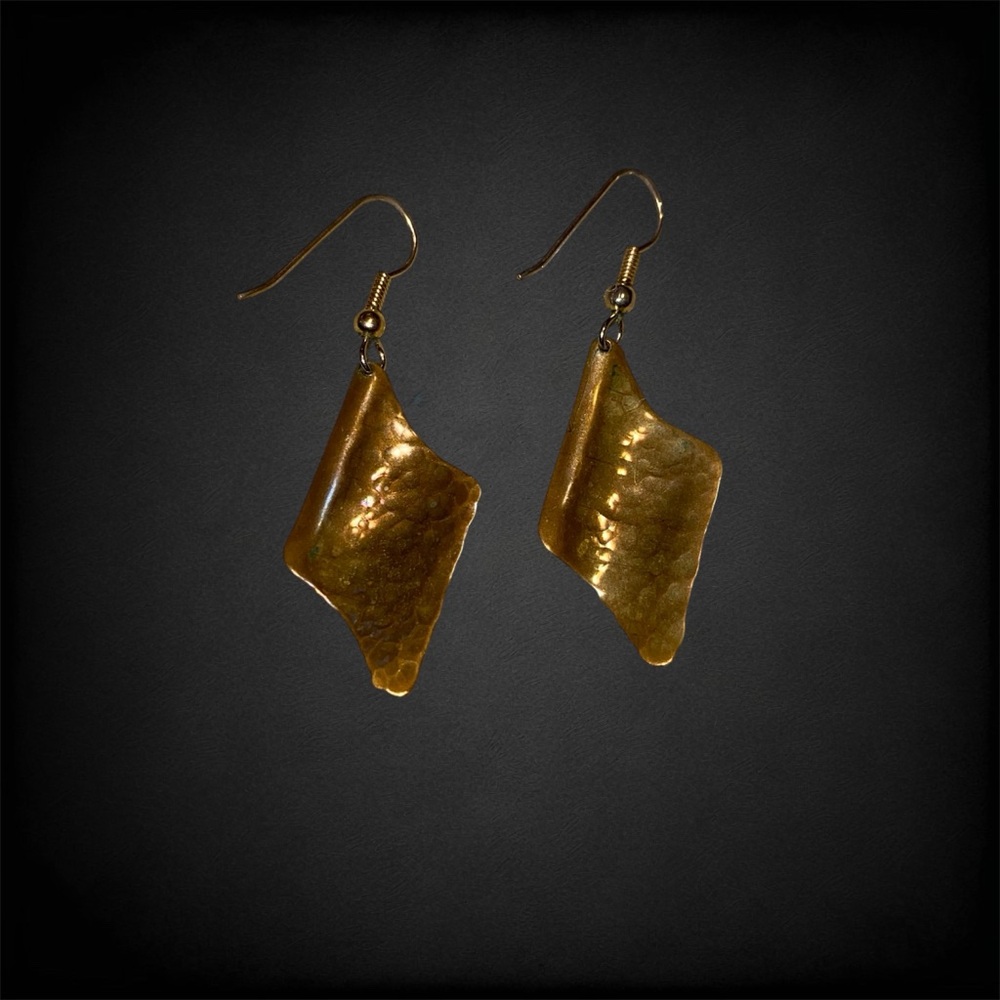 Vintage Gold-Toned Earrings Bundle - Picture 6 of 8